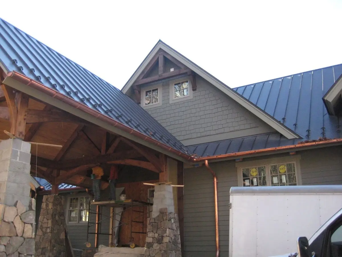 Craftsman Roofing team delivering quality roofing work in Tree Top Station